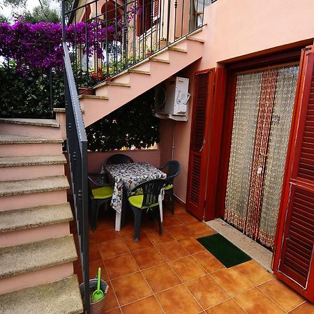 B&B Simon&Simon San Teodoro  Exterior foto